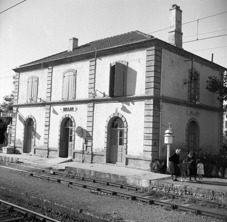 La Gare De Millas Chambres D'Hotes מראה חיצוני תמונה